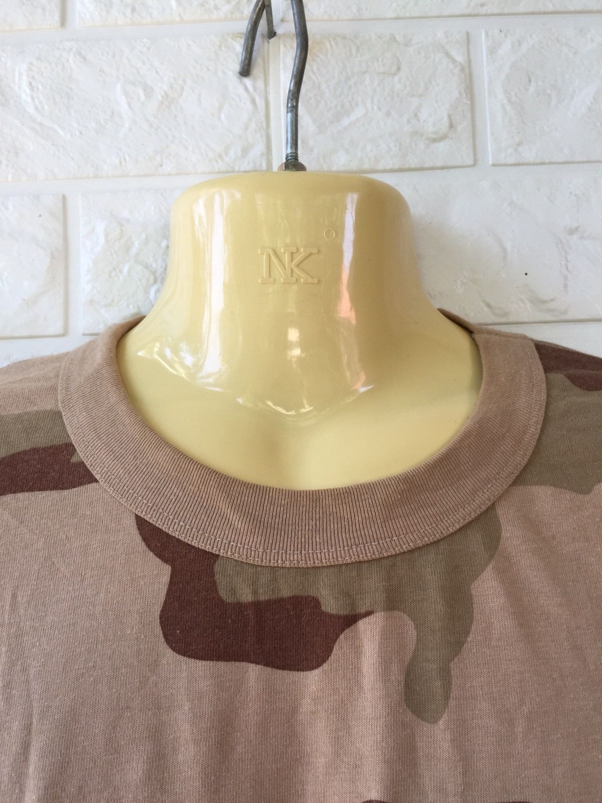 Vintage Vintage Camo Army Tshirt Size US L / EU 52-54 / 3 - 4 Thumbnail