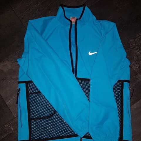 Supreme SUPREME NIKE TRAIL RUNNING JACKET BLUE FW17 MENS SIZE: L