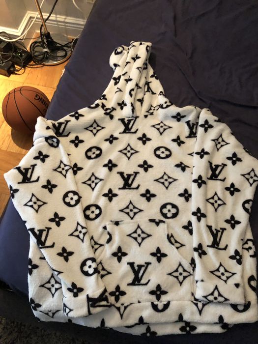 Louis Vuitton Vandy The Pink X Louis Vuitton LV Monogram Cozy Jacket