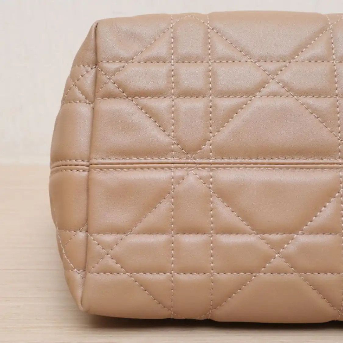 Dior DIOR Toujours Small brown cowhide leather rattan plaid quilted handbag detachabl Size ONE SIZE - 7 Thumbnail