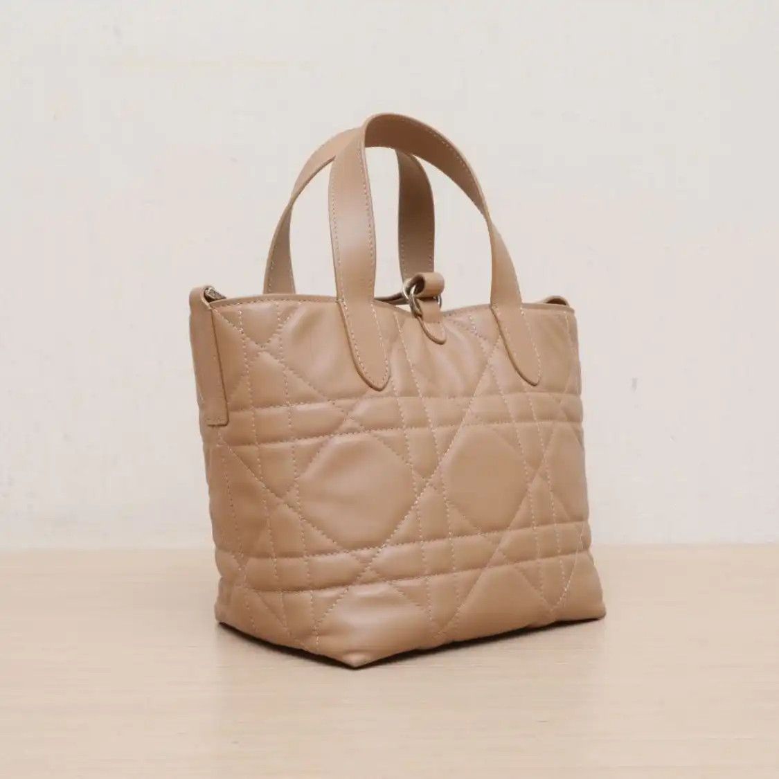 Dior DIOR Toujours Small brown cowhide leather rattan plaid quilted handbag detachabl Size ONE SIZE - 4 Thumbnail
