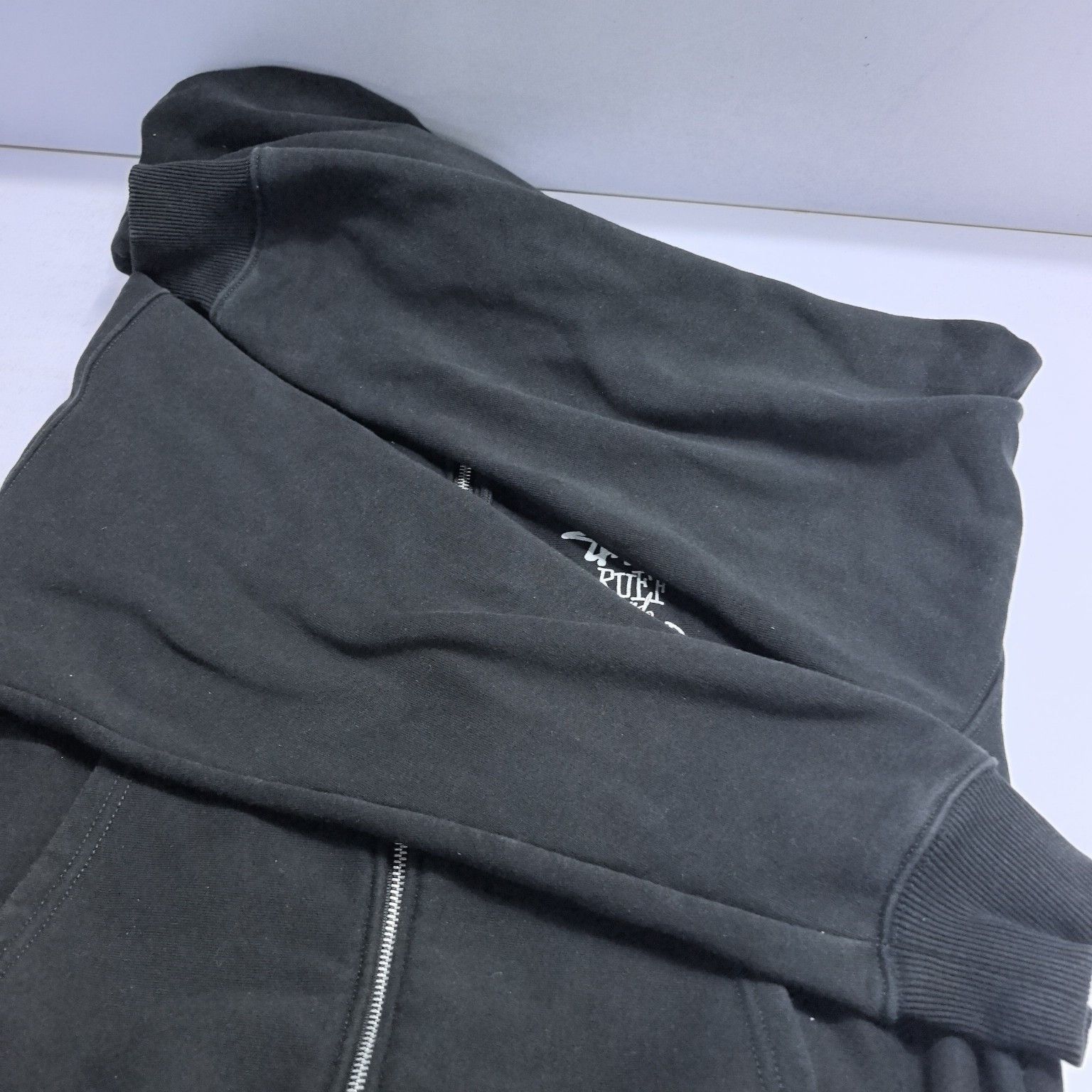 Stussy Stussy Knight Graphic Zip Up Hoodie Size S Size US S / EU 44-46 / 1 - 12 Thumbnail