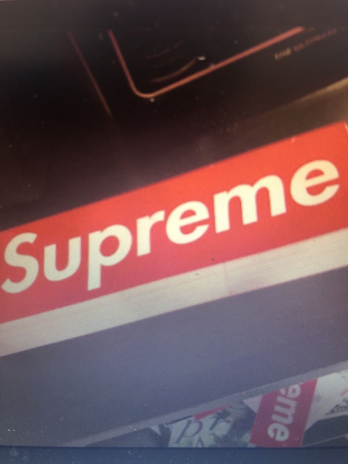 100 supreme box logo stickers best sale