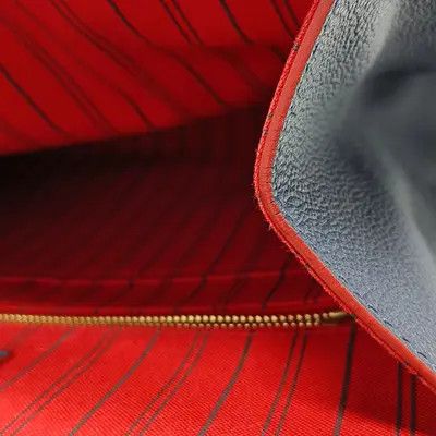 Louis Vuitton LOUIS VUITTON PONNEUF Medium dark bluecowhide leather monogram embossed handbag Size ONE SIZE - 13 Thumbnail