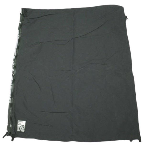 mountain research Splatrail Shorts 商品の説明新品未使用サイズが…