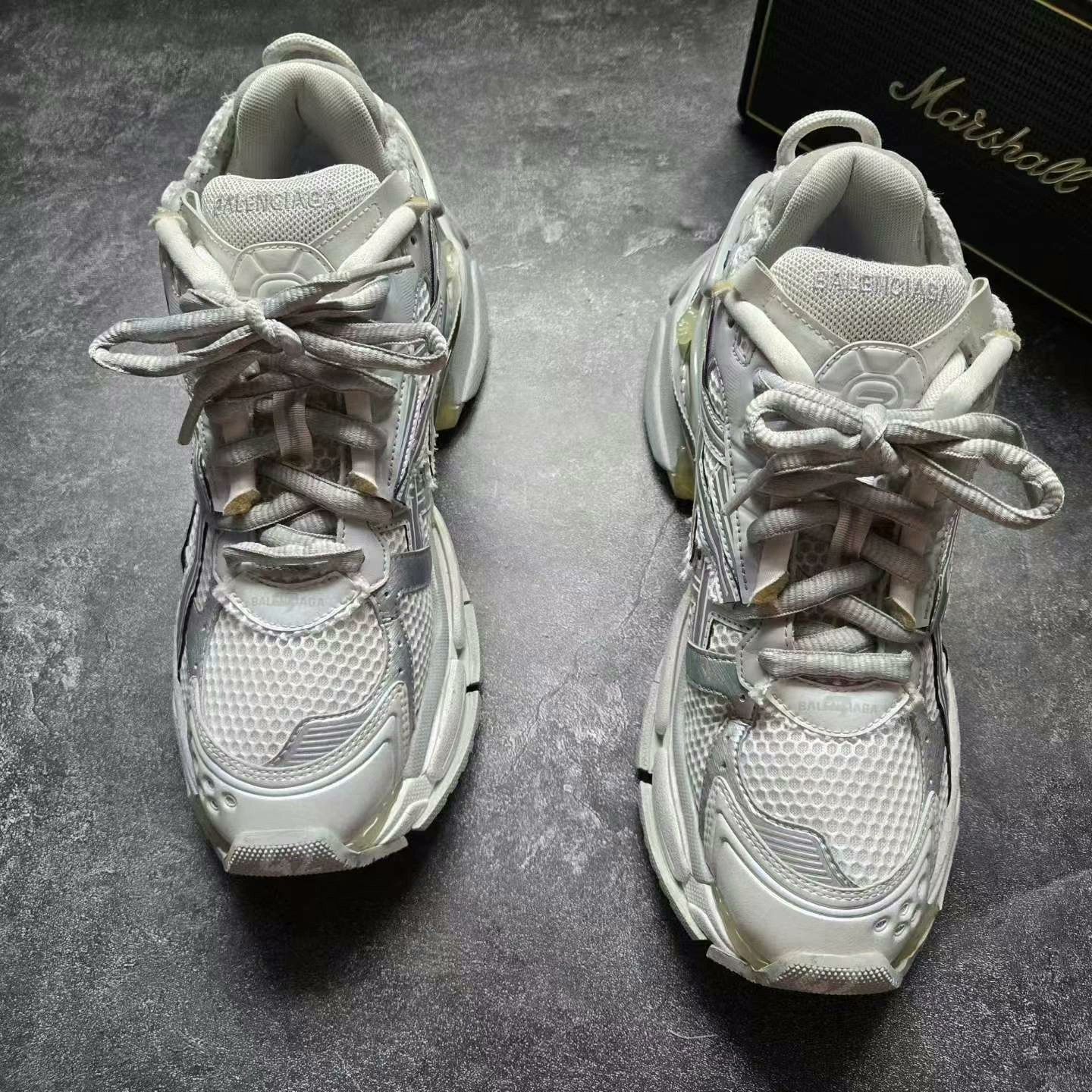 Balenciaga Balenciaga Runner Size 42 Size US 9 / EU 42 - 2 Thumbnail