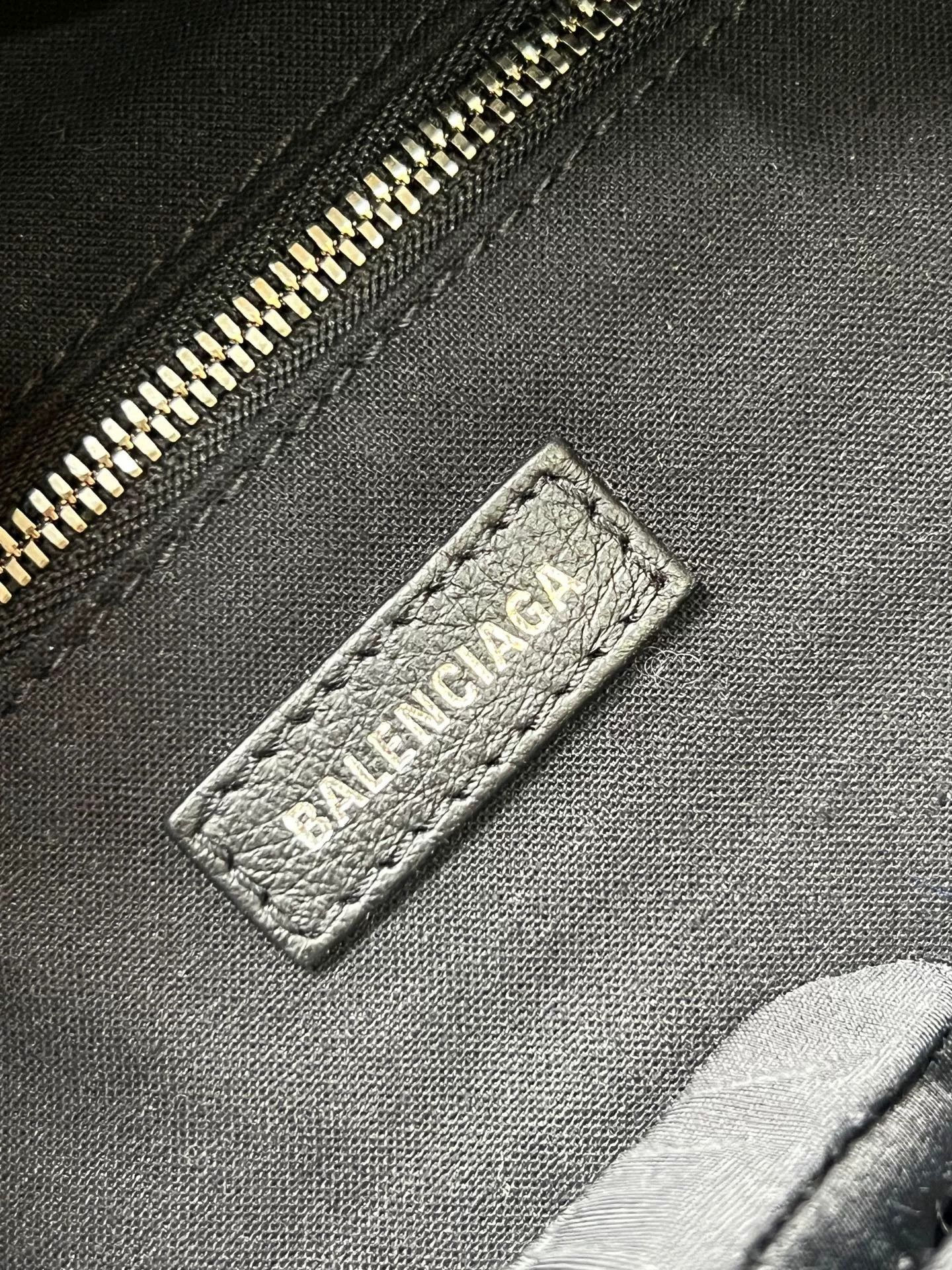 Balenciaga Balenciaga Leather Backpack Size ONE SIZE - 9 Thumbnail