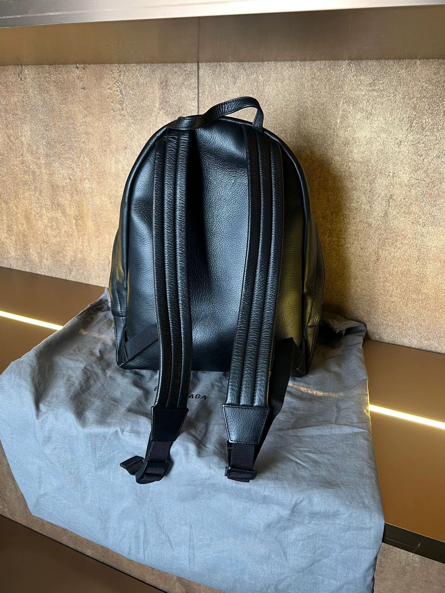 Balenciaga Balenciaga Leather Backpack Size ONE SIZE - 3 Thumbnail