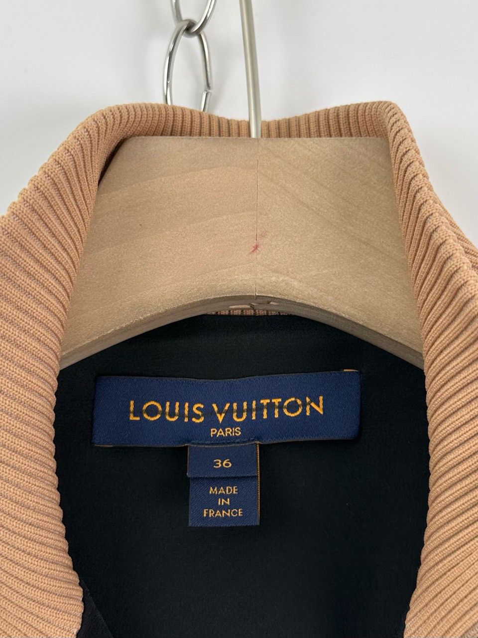 Louis Vuitton Louis Vuitton Logo Print Zip Jacket Size 36 Size XS / US 0-2 / IT 36-38 - 4 Thumbnail