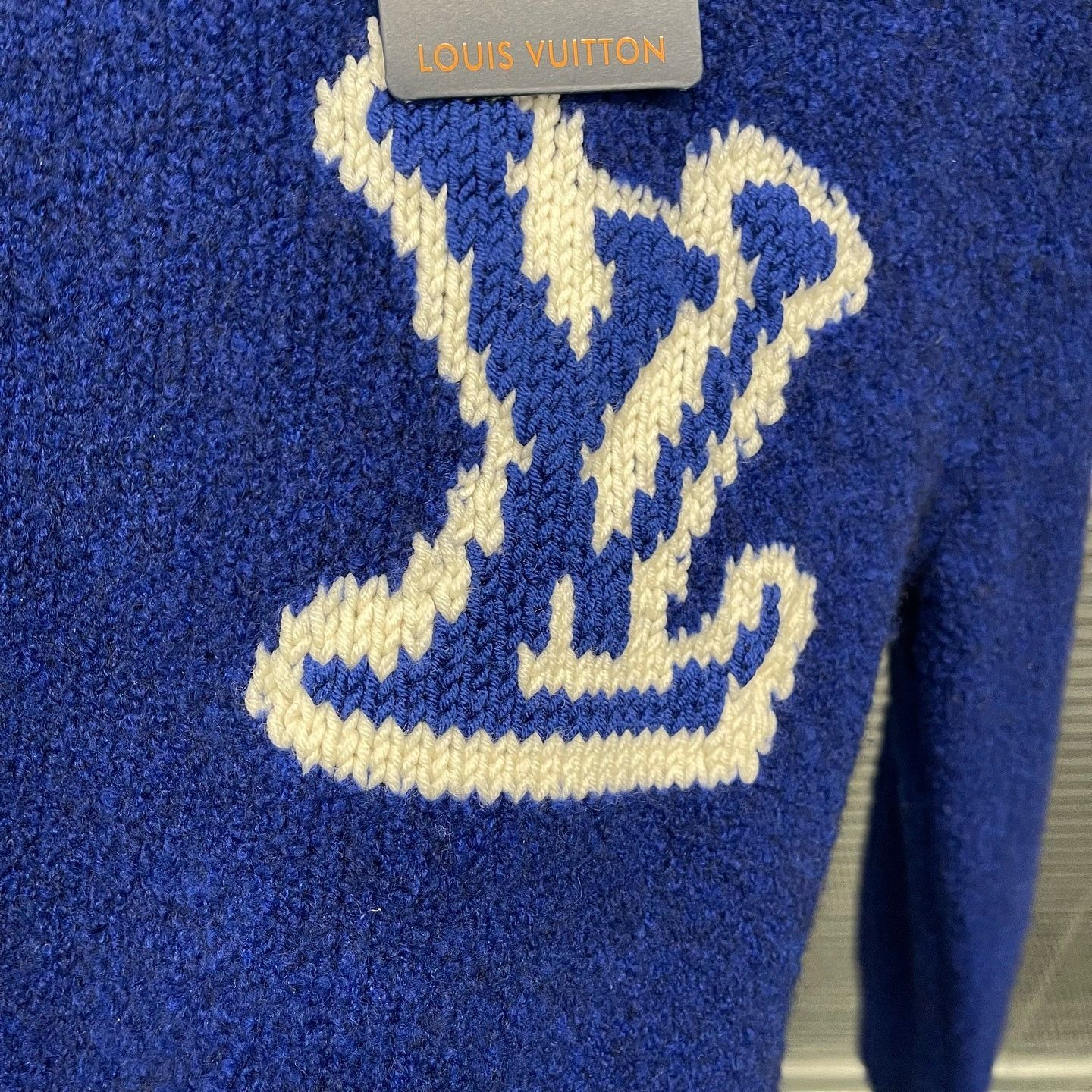 Louis Vuitton Louis Vuitton Logo Wool Blend Sweater Size L Size US L / EU 52-54 / 3 - 6 Thumbnail