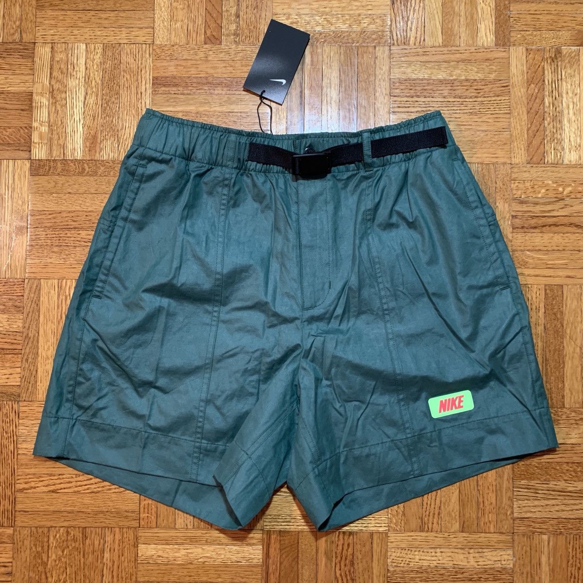 Nike Nike Quest Water Repellent Cargo Shorts Fir Green SMALL Grailed