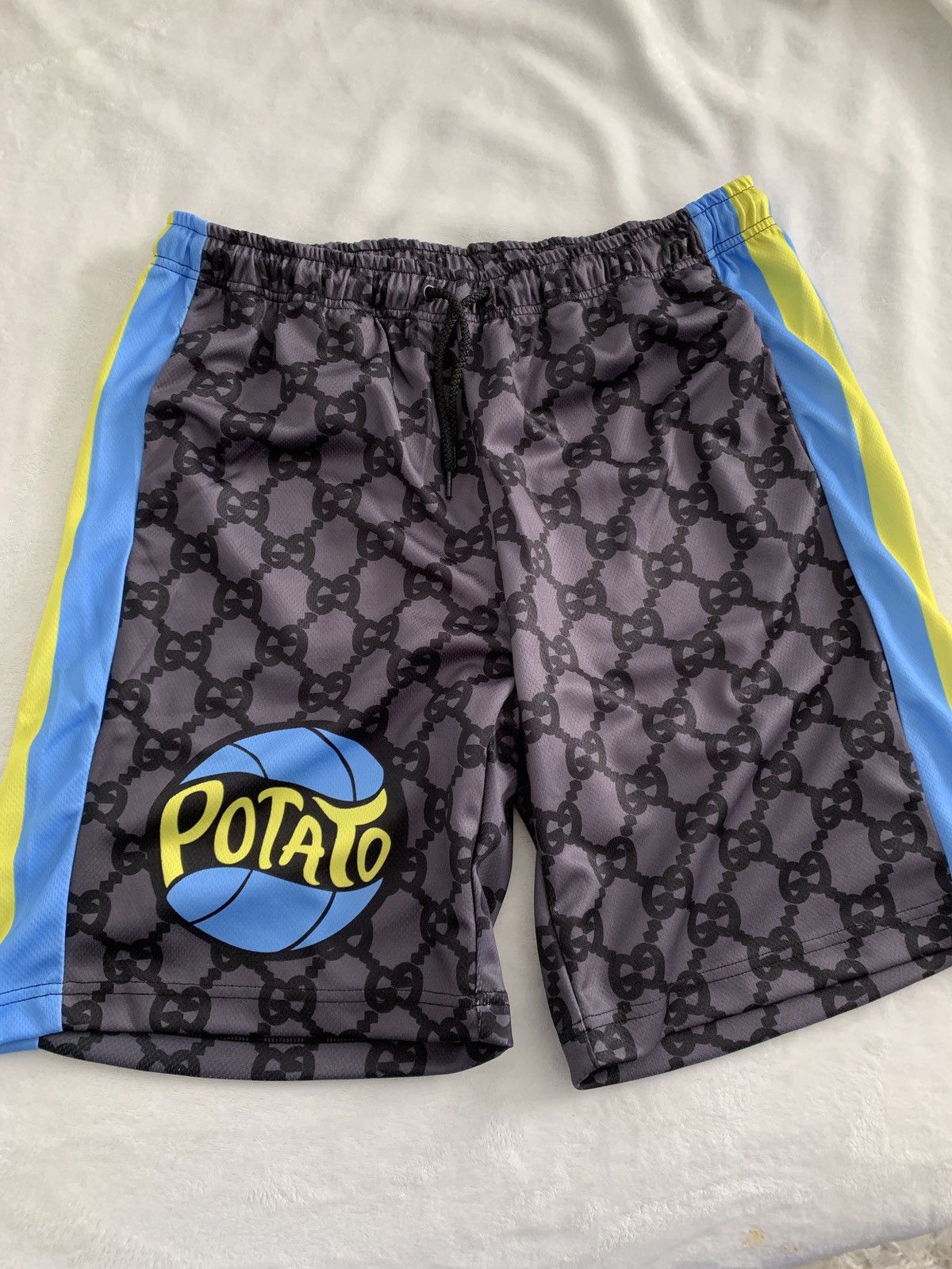 Imran Potato Imran Potato Gucci Shorts GG size Large Size US 34 / EU 50 - 1 Thumbnail