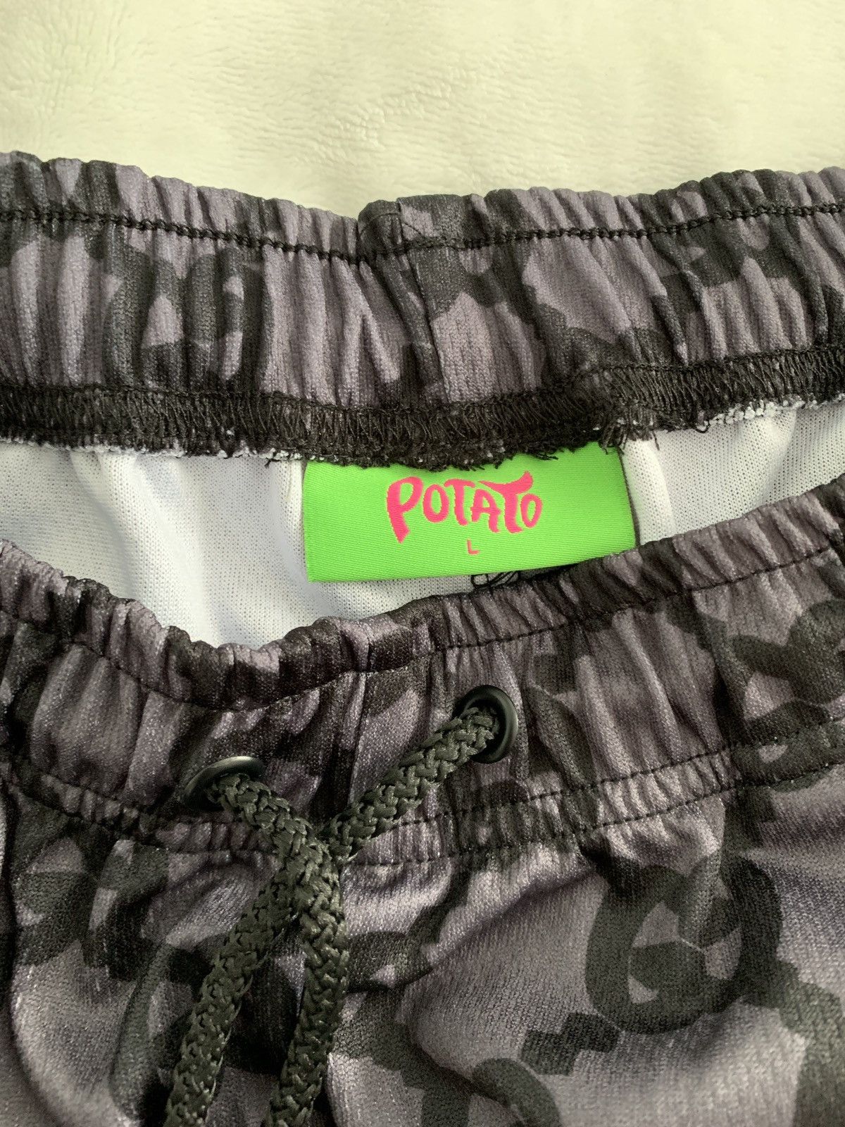 Imran Potato Imran Potato Gucci Shorts GG size Large Size US 34 / EU 50 - 2 Thumbnail