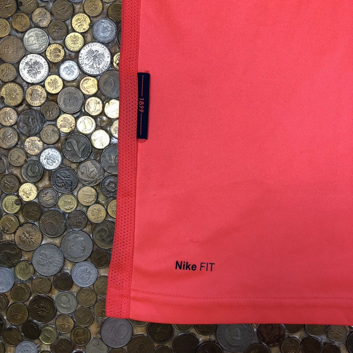 Nike Nike football shirt Size US XL / EU 56 / 4 - 2 Thumbnail