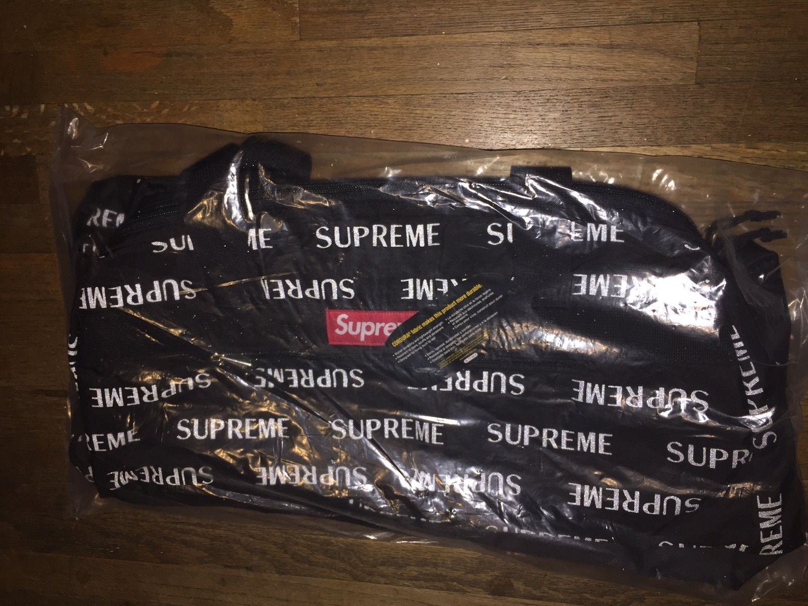 バッグ Supreme 3M Reflective Repeat Duffle Bag Supreme 3M Reflective Repeat Duffle Bag Red - FW16 - US