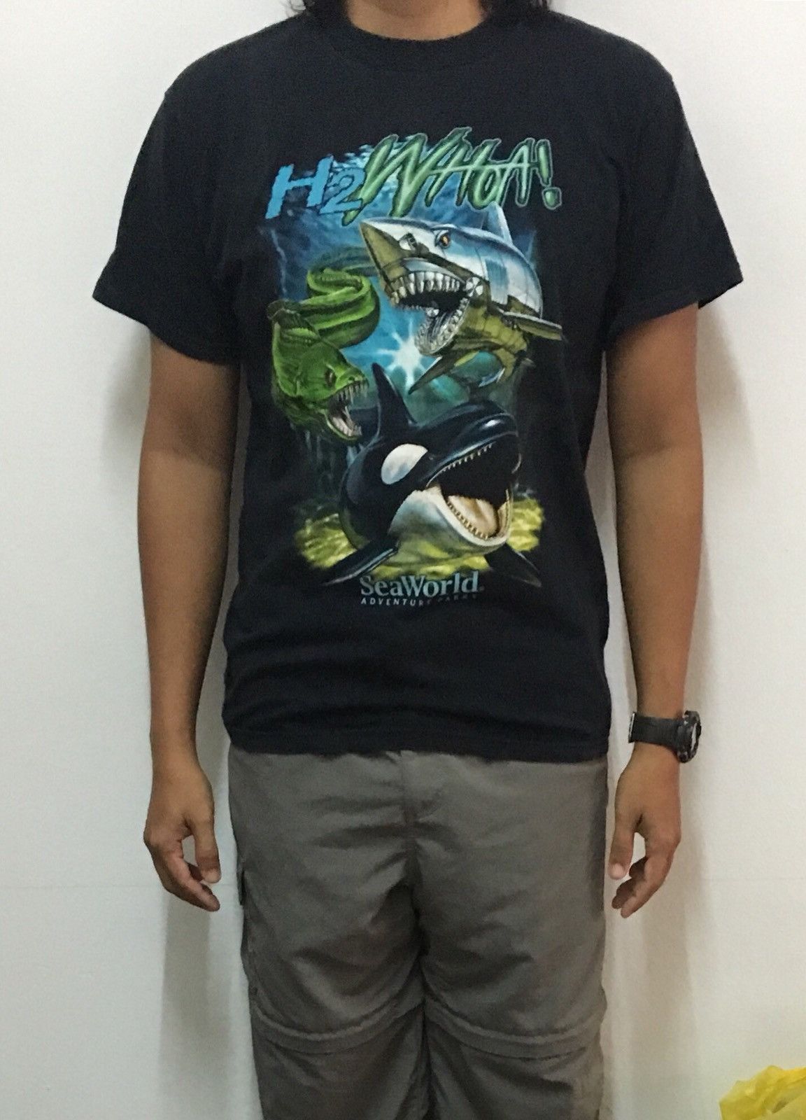 Other H2 Whoa Sea World Adventure Parks T Shirt Size US M / EU 48-50 / 2 - 6 Thumbnail