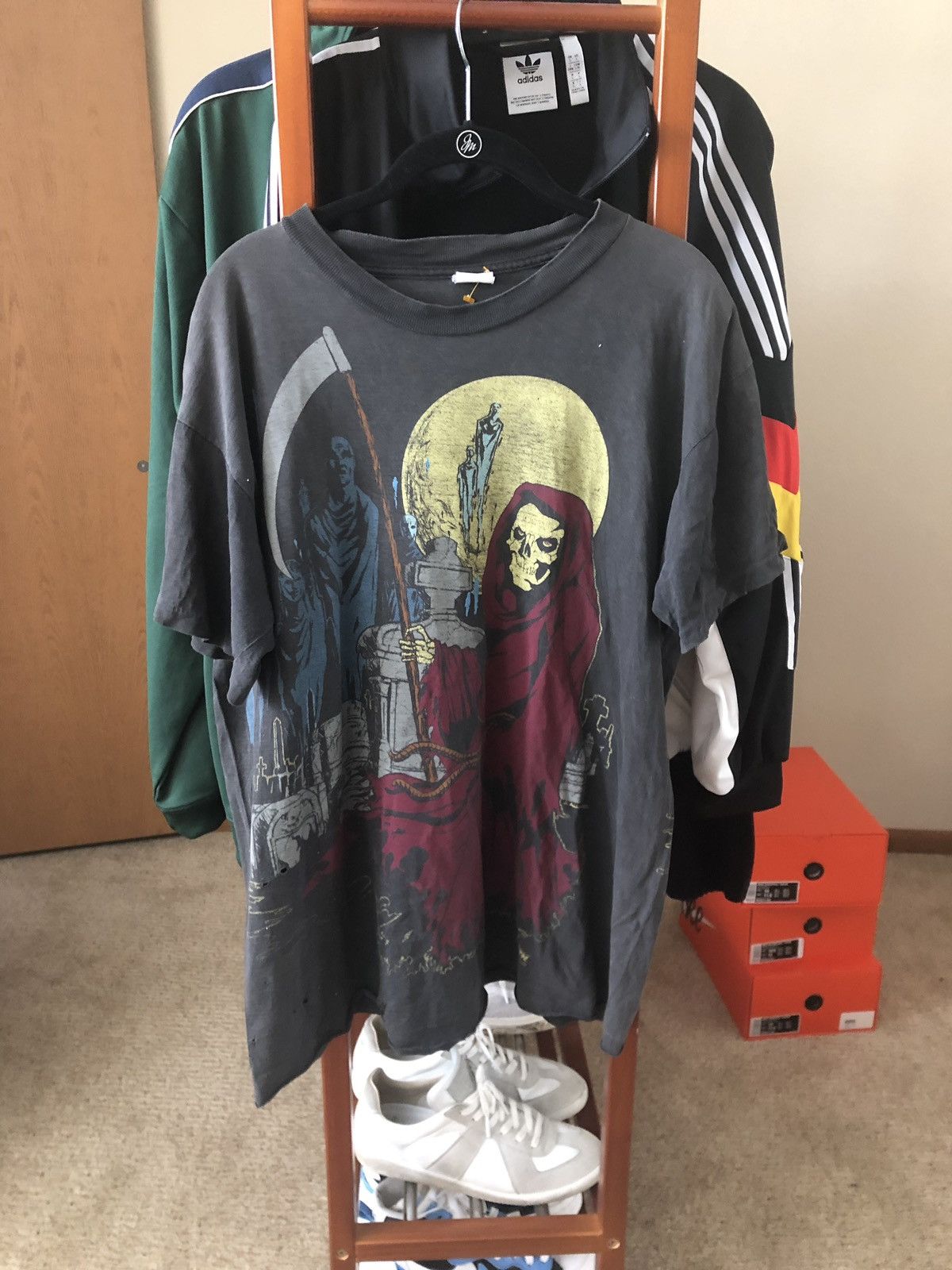 Vintage × Yeezy Faded Vintage Black Tee Size US L / EU 52-54 / 3 - 1 Thumbnail