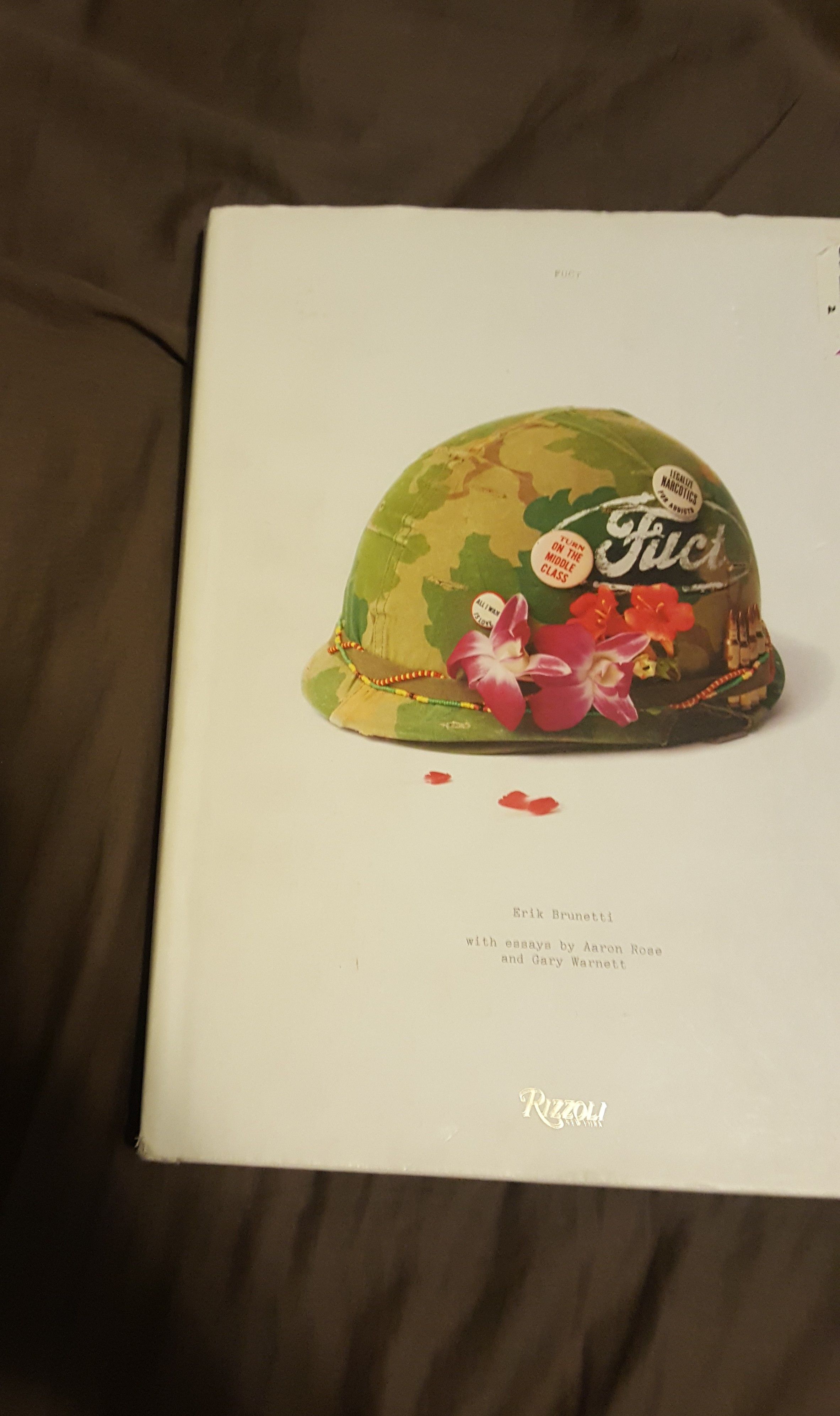 fuct rizzoli Erik Brunetti ファクト art Rizzoli FUCT in Erik Brunetti Rizzoli