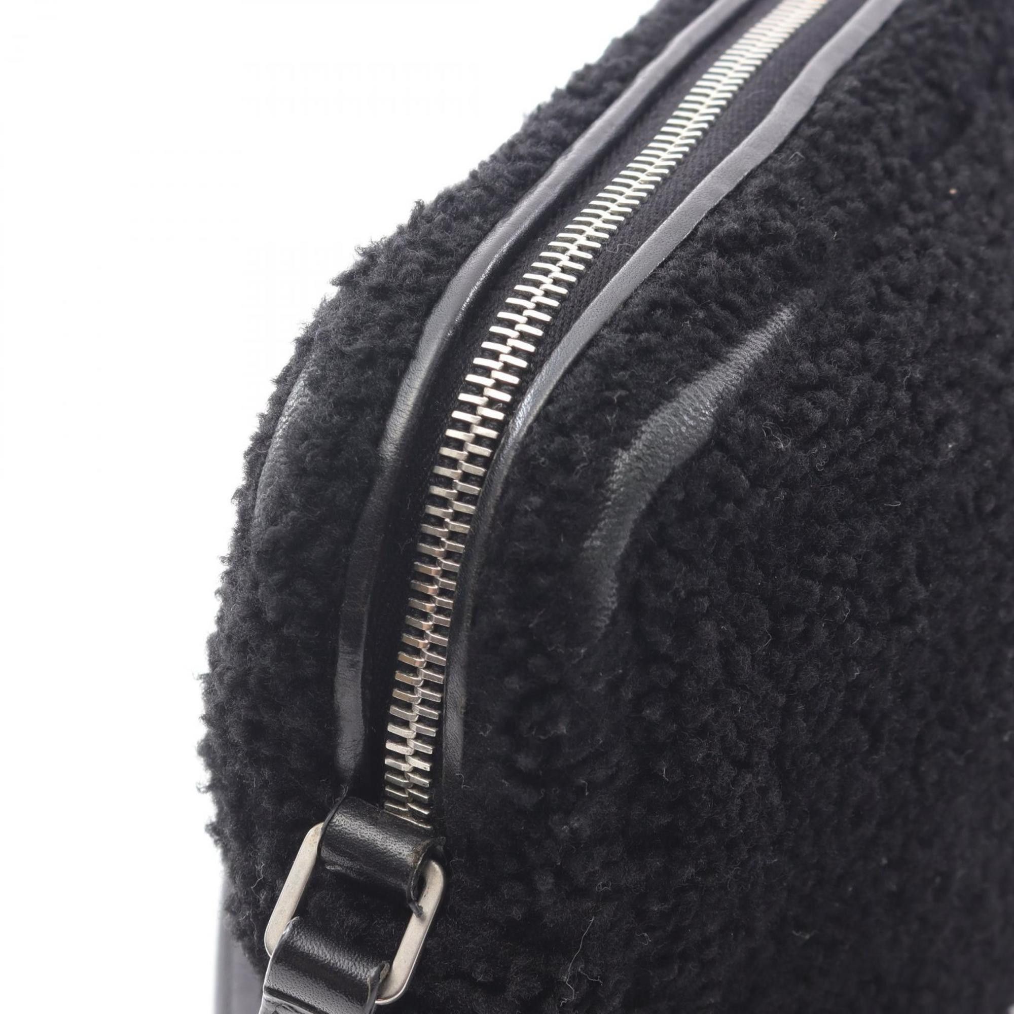 Yves Saint Laurent Yves Saint Laurent Saint Laurent Paris LOU CAMERA BAG, a shoulder bag with leather boa lining, black, for women, item number 520534. Size ONE SIZE - 6 Thumbnail