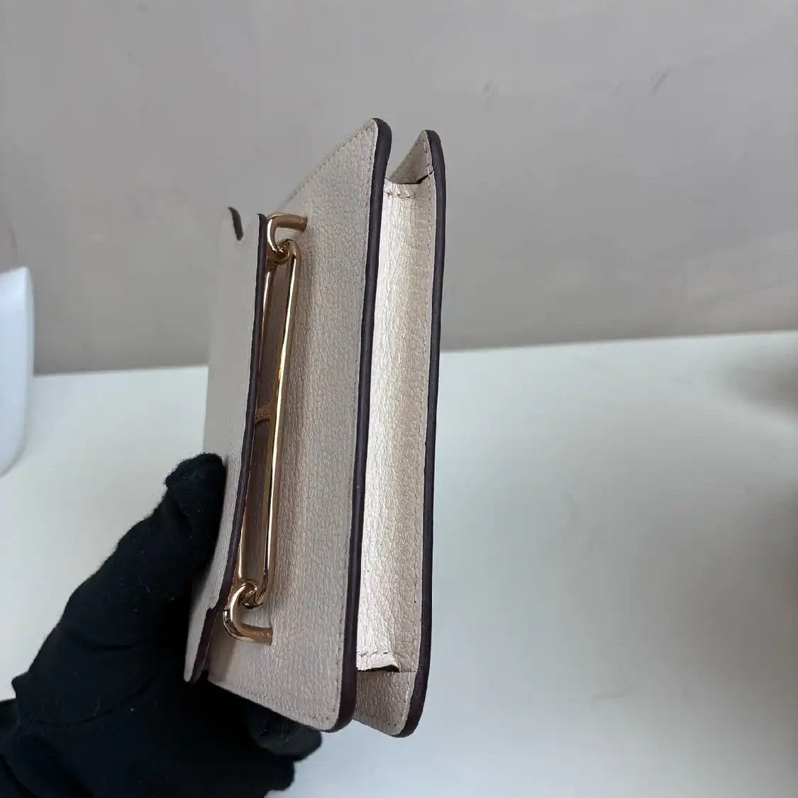 Hermes Hermes Roulis White Evercolor cowhide leather Roulis clutch gold hardware U Size ONE SIZE - 5 Thumbnail
