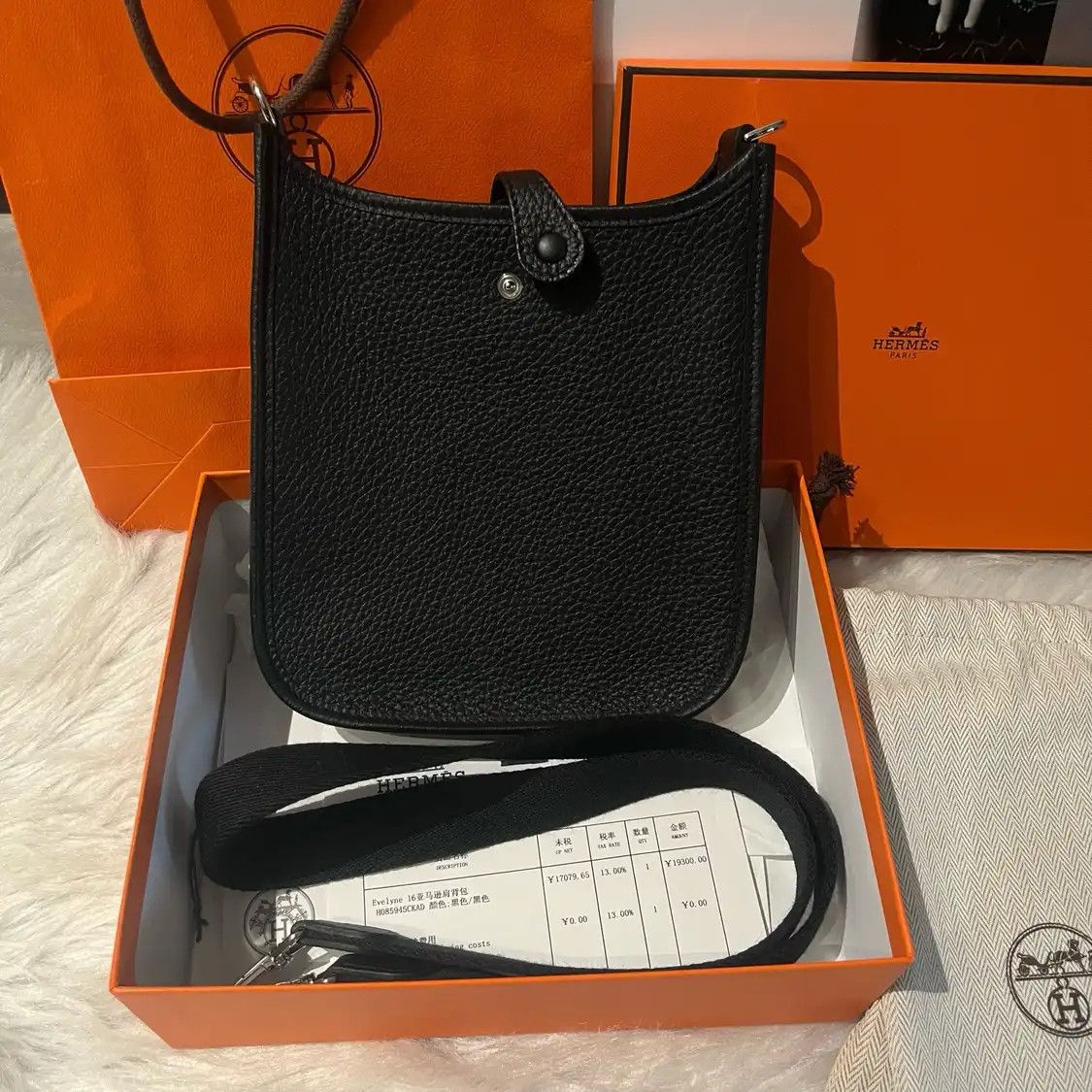 Hermes Hermes Evelyne mini black Clemence cowhide leather cutout Evelyne shoulder bag g Size ONE SIZE - 4 Thumbnail