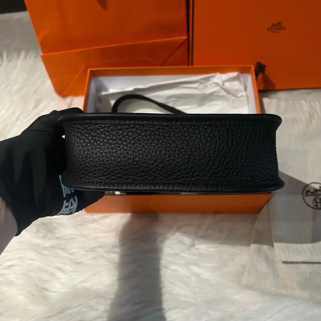 Hermes Hermes Evelyne mini black Clemence cowhide leather cutout Evelyne shoulder bag g Size ONE SIZE - 5 Thumbnail