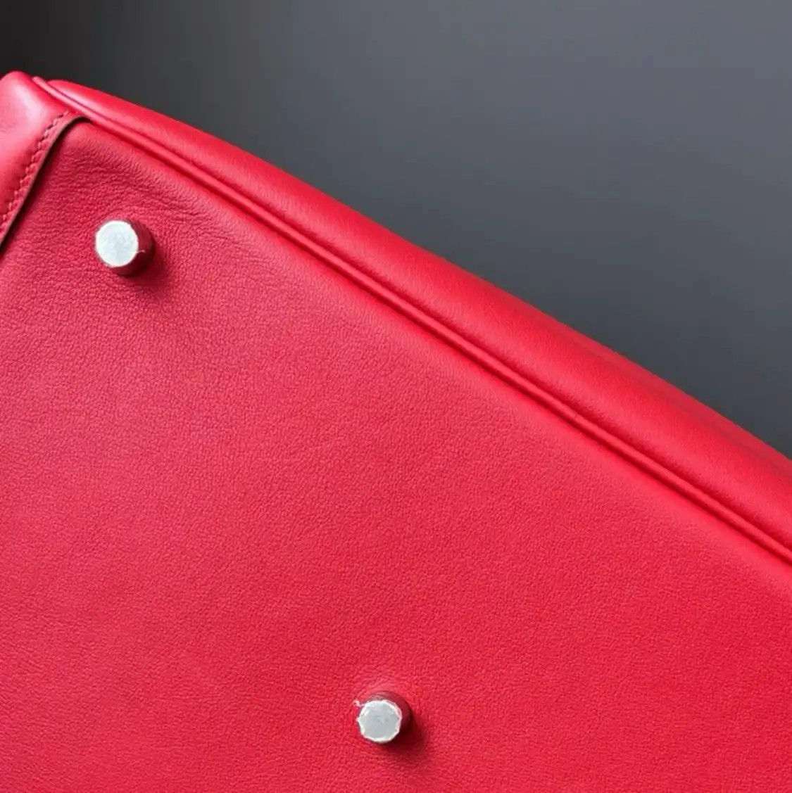 Hermes Hermes Lindy 30 red Swift cowhide leather Lindy bag shoulder bag silver hardware Size ONE SIZE - 11 Thumbnail