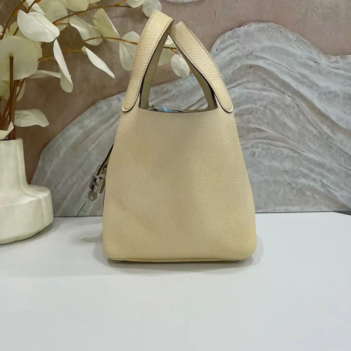 Hermes Hermes Picotin Lock 18 Craie Clemence cowhide leather picotin handbag silver har Size ONE SIZE - 3 Thumbnail