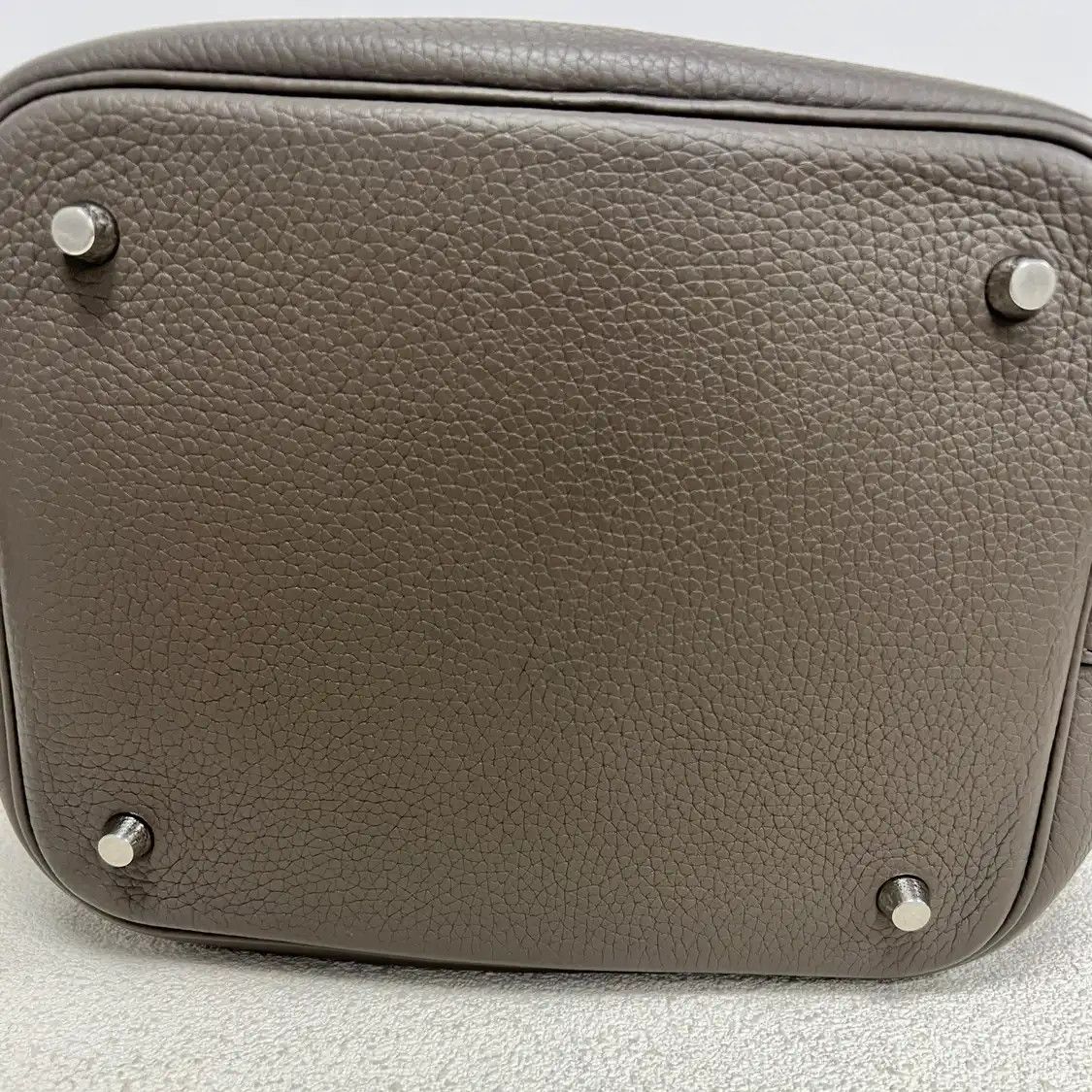 Hermes Hermes Picotin Lock 22 Etain Clemence cowhide leather picotin shoulder bag gold Size ONE SIZE - 5 Thumbnail
