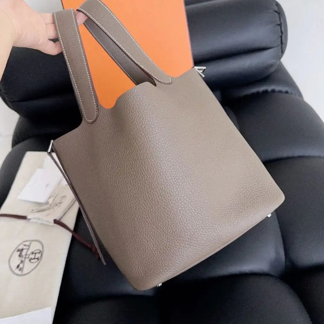 Hermes Hermes Picotin Lock 22 Etoupe Clemence cowhide leather picotin handbag silver ha Size ONE SIZE - 4 Thumbnail