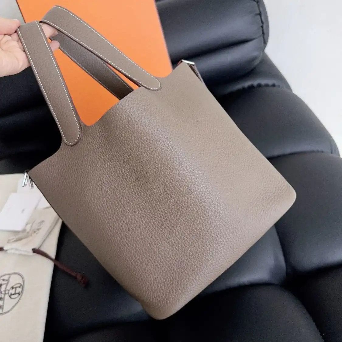 Hermes Hermes Picotin Lock 22 Etoupe Clemence cowhide leather picotin handbag silver ha Size ONE SIZE - 5 Thumbnail