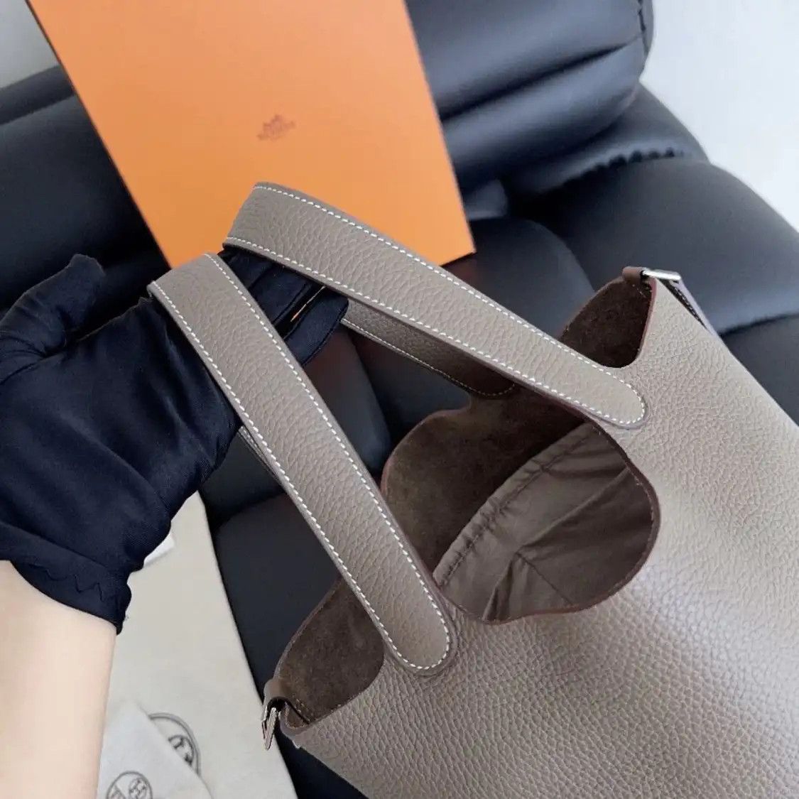 Hermes Hermes Picotin Lock 22 Etoupe Clemence cowhide leather picotin handbag silver ha Size ONE SIZE - 7 Thumbnail