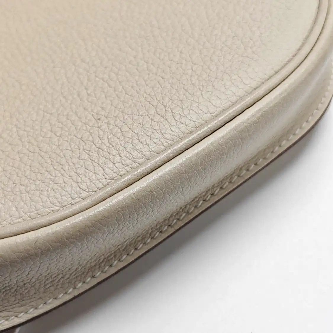 Hermes Hermes Perspective Cavaliere 19 milkshake white Clemence cowhide leather shoulde Size ONE SIZE - 9 Thumbnail