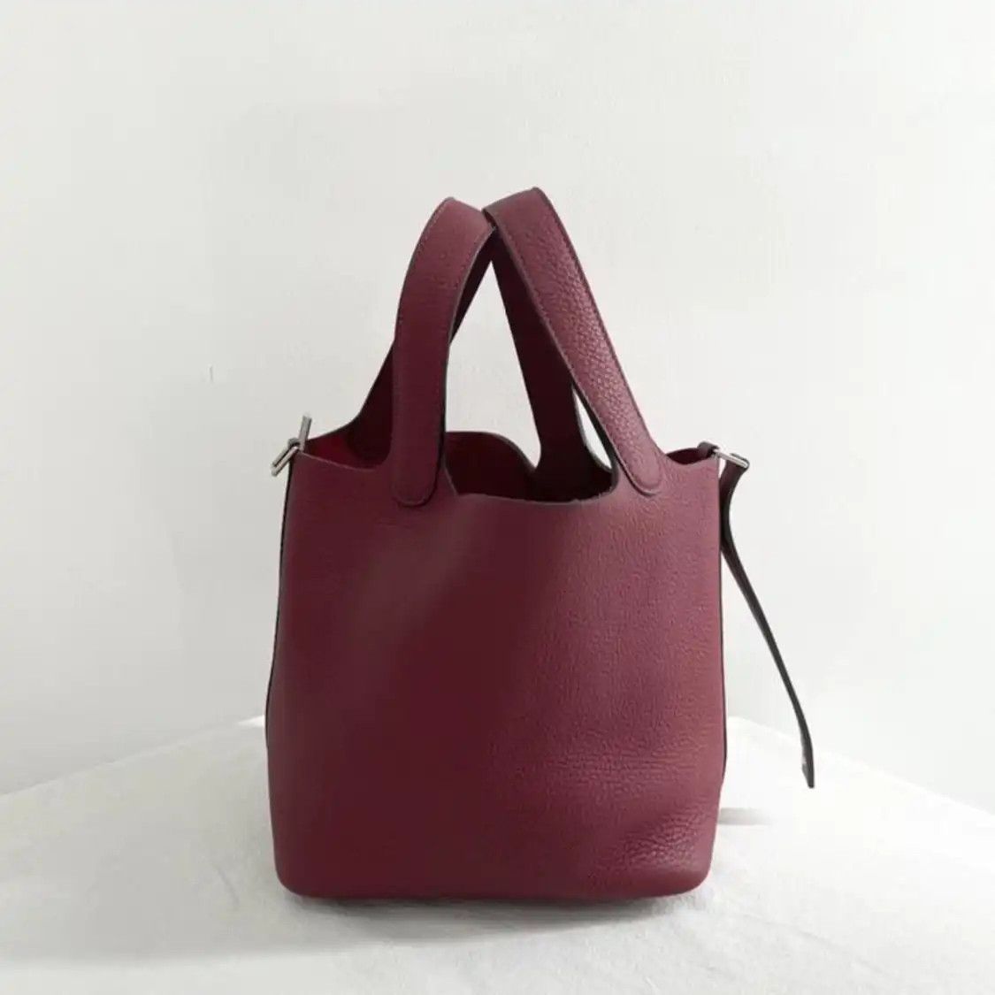 Hermes Hermes Picotin Lock 18 Hermes red Clemence cowhide leather picotin handbag silve Size ONE SIZE - 2 Thumbnail