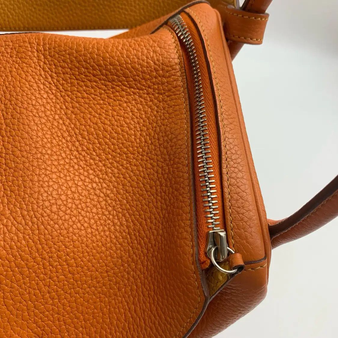 Hermes Hermes Lindy 30 Hermes orange Clemence cowhide leather Lindy bag shoulder bag si Size ONE SIZE - 7 Thumbnail