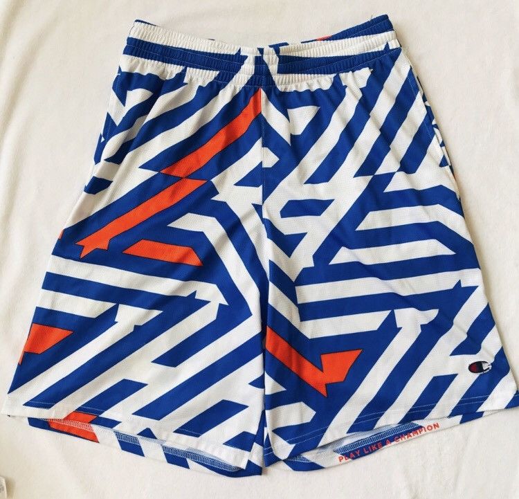 Champion Vintage RARE stripe champion basketball shorts Size US 32 / EU 48 - 2 Thumbnail
