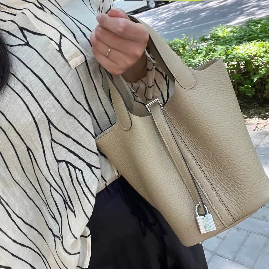 Hermes Hermes Picotin Lock 18 horse Method beige Clemence cowhide leather picotin handb Size ONE SIZE - 8 Thumbnail