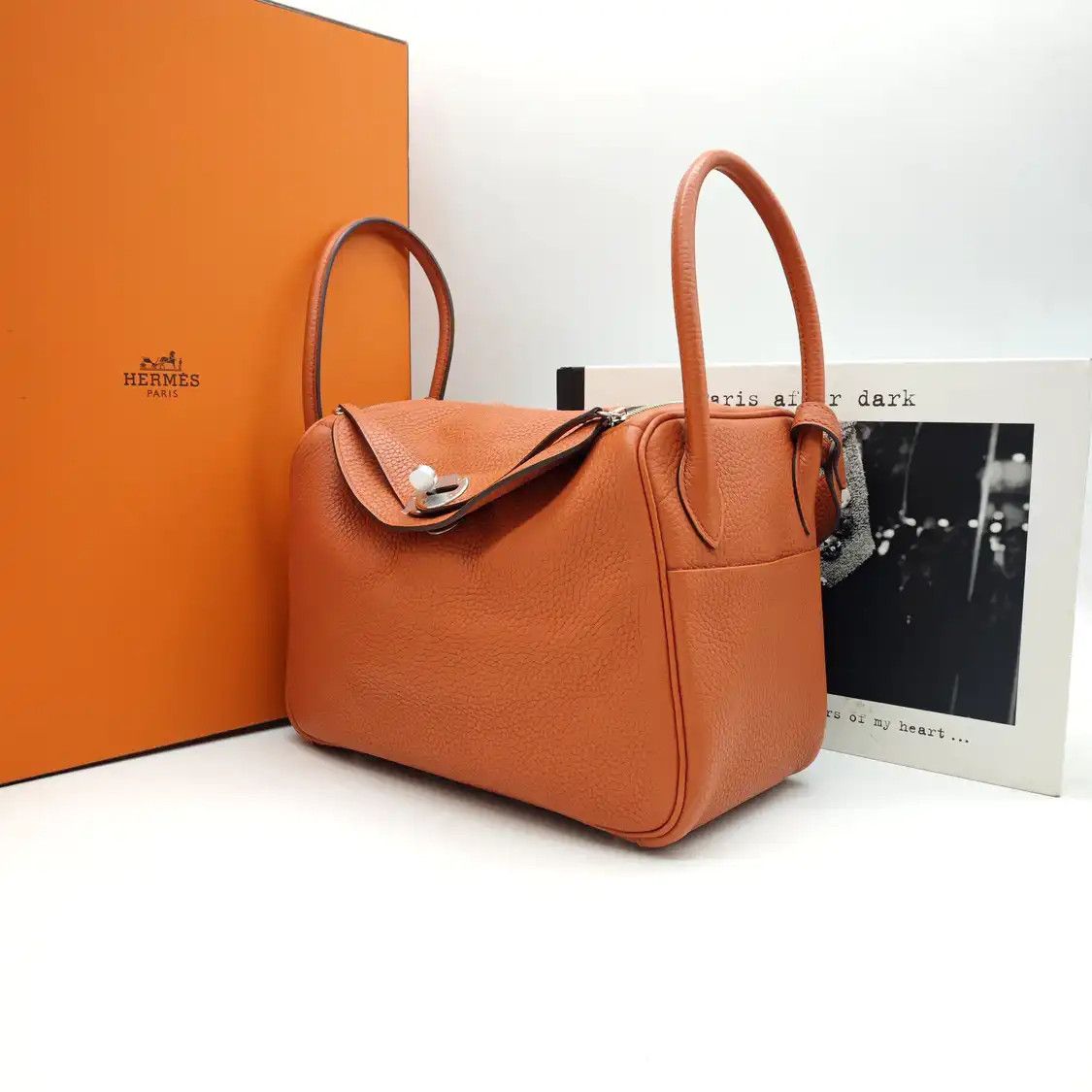 Hermes Hermes Lindy 26 orange Clemence cowhide leather Lindy bag shoulder bag silver ha Size ONE SIZE - 4 Thumbnail