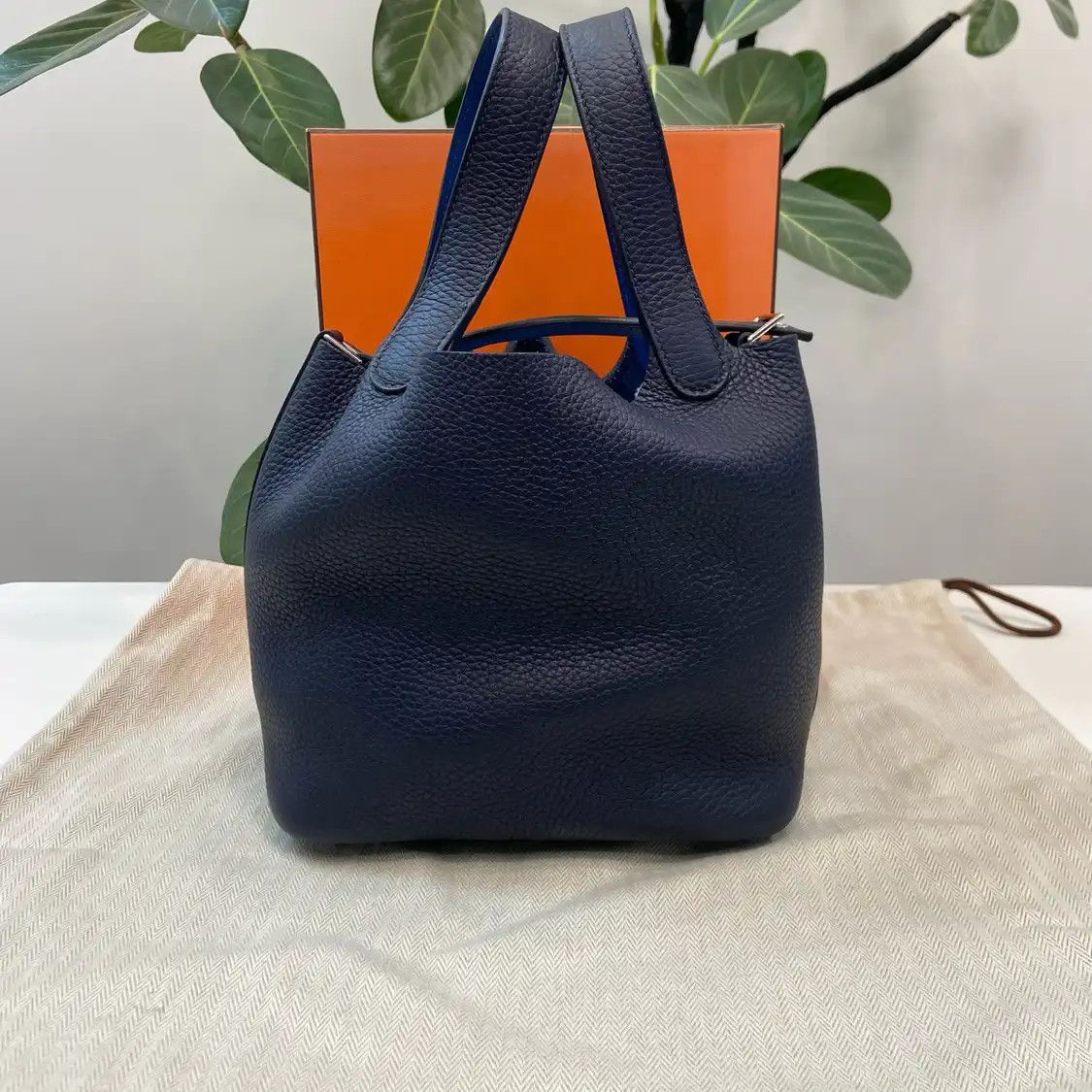Hermes Hermes Picotin Lock 18 Prussian Blue Clemence cowhide leather picotin handbag go Size ONE SIZE - 4 Thumbnail