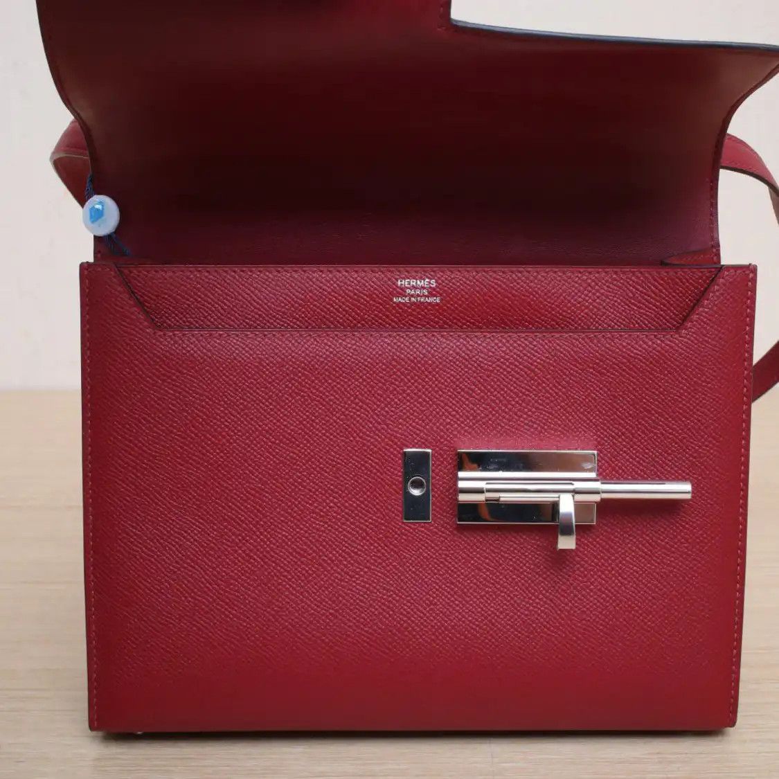 Hermes Hermes Verrou 23 authentic red Epsom cowhide leather crossbody bag silver hardwa Size ONE SIZE - 9 Thumbnail