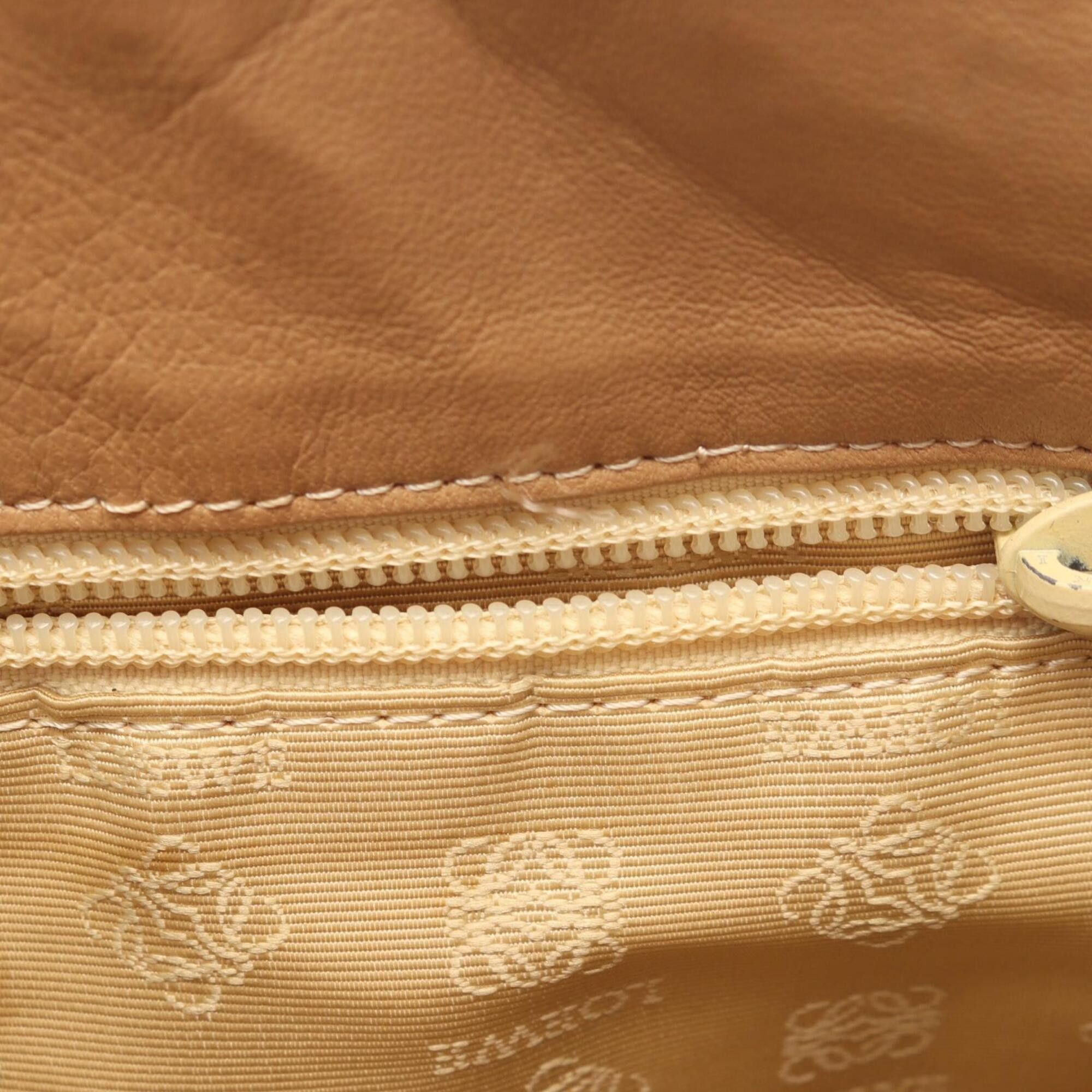 Loewe Loewe Anagram Tote Bag Handbag Leather Women's Beige Size ONE SIZE - 9 Thumbnail