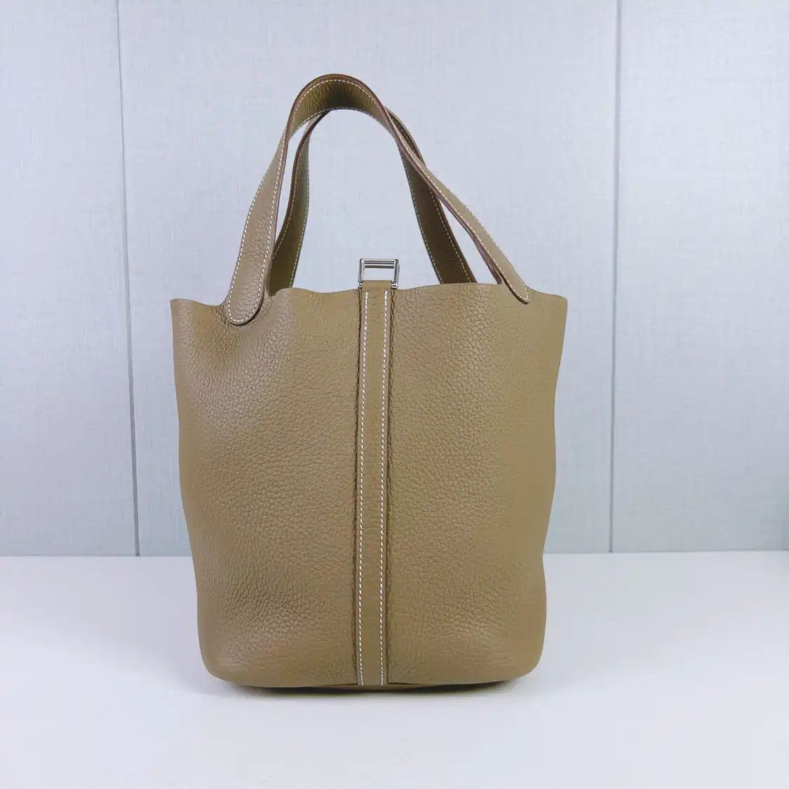 Hermes Hermes Picotin Lock 22 Etoupe Clemence cowhide leather picotin handbag gold hard Size ONE SIZE - 4 Thumbnail