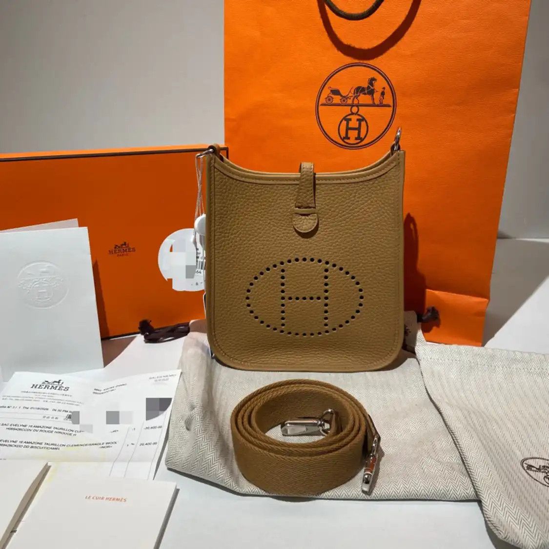 Hermes Hermes Evelyne TPM Gold Brown Clemence cowhide leather Evelyne crossbody bag sil Size ONE SIZE - 7 Thumbnail