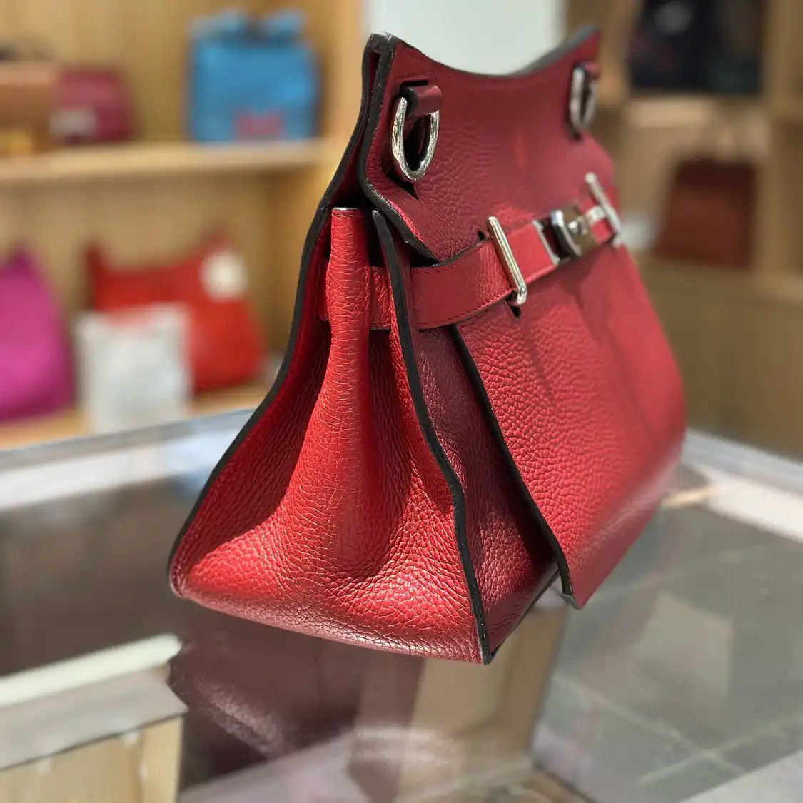 Hermes Hermes Jypsiere 31 Rouge Chili Clemence cowhide leather Jypsiere bag crossbody b Size ONE SIZE - 4 Thumbnail