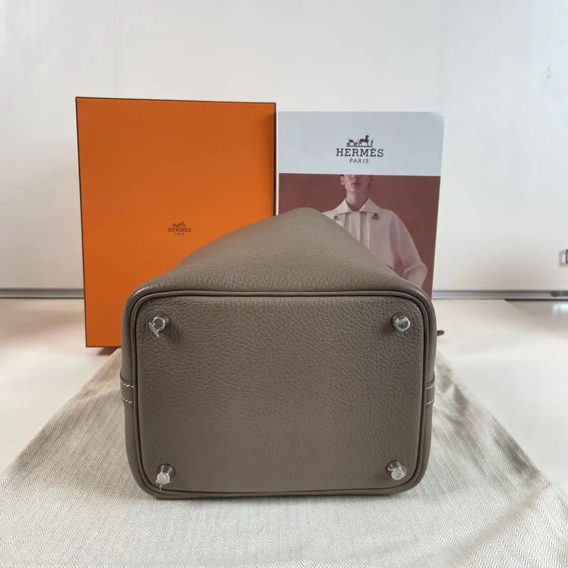 Hermes Hermes Picotin Lock 18 Etoupe Clemence cowhide leather picotin handbag silver ha Size ONE SIZE - 2 Thumbnail