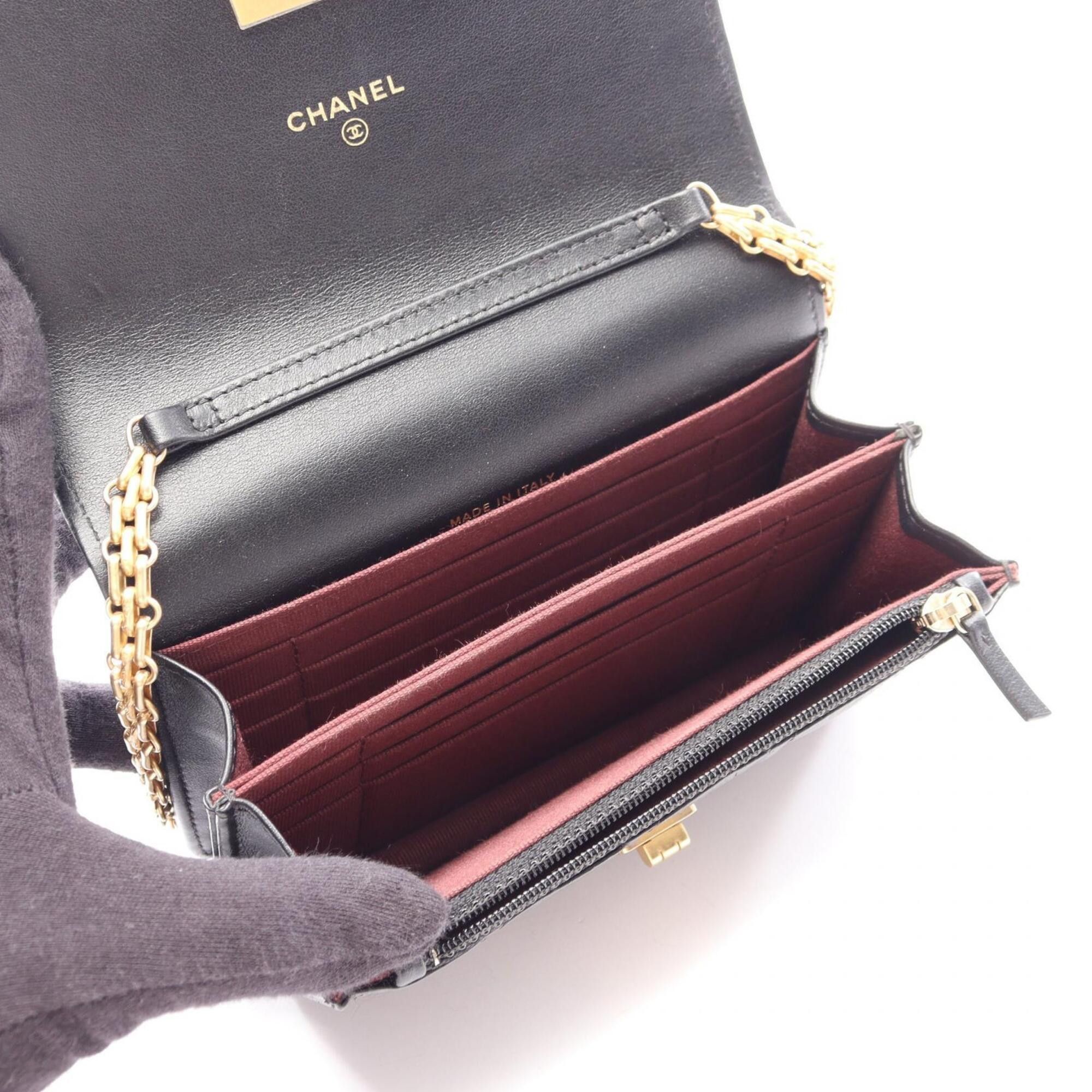 Chanel Chanel 2.55 Matelassé Mini Shoulder Bag/Handbag, Calfskin Leather, Women's, Black Size ONE SIZE - 3 Thumbnail