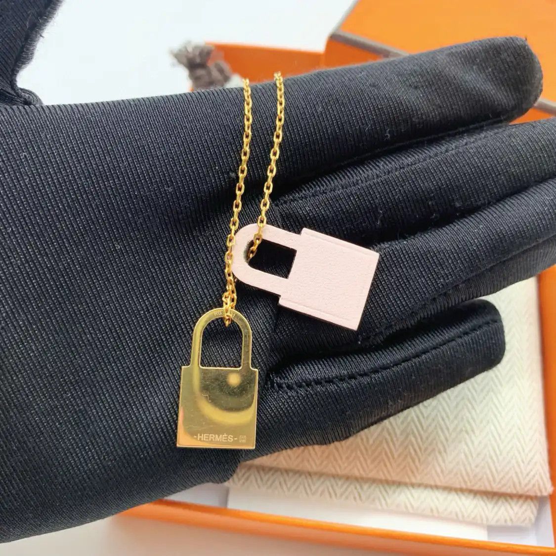 Hermes Hermes O' Kelly rose gold leather necklace Length 43 cm Size ONE SIZE - 3 Thumbnail