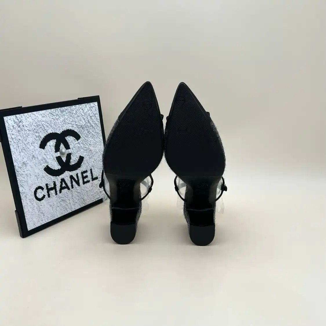 Chanel CHANEL dark greyfabric Women's mid heel sandals 38 Size US 8 / IT 38 - 5 Thumbnail