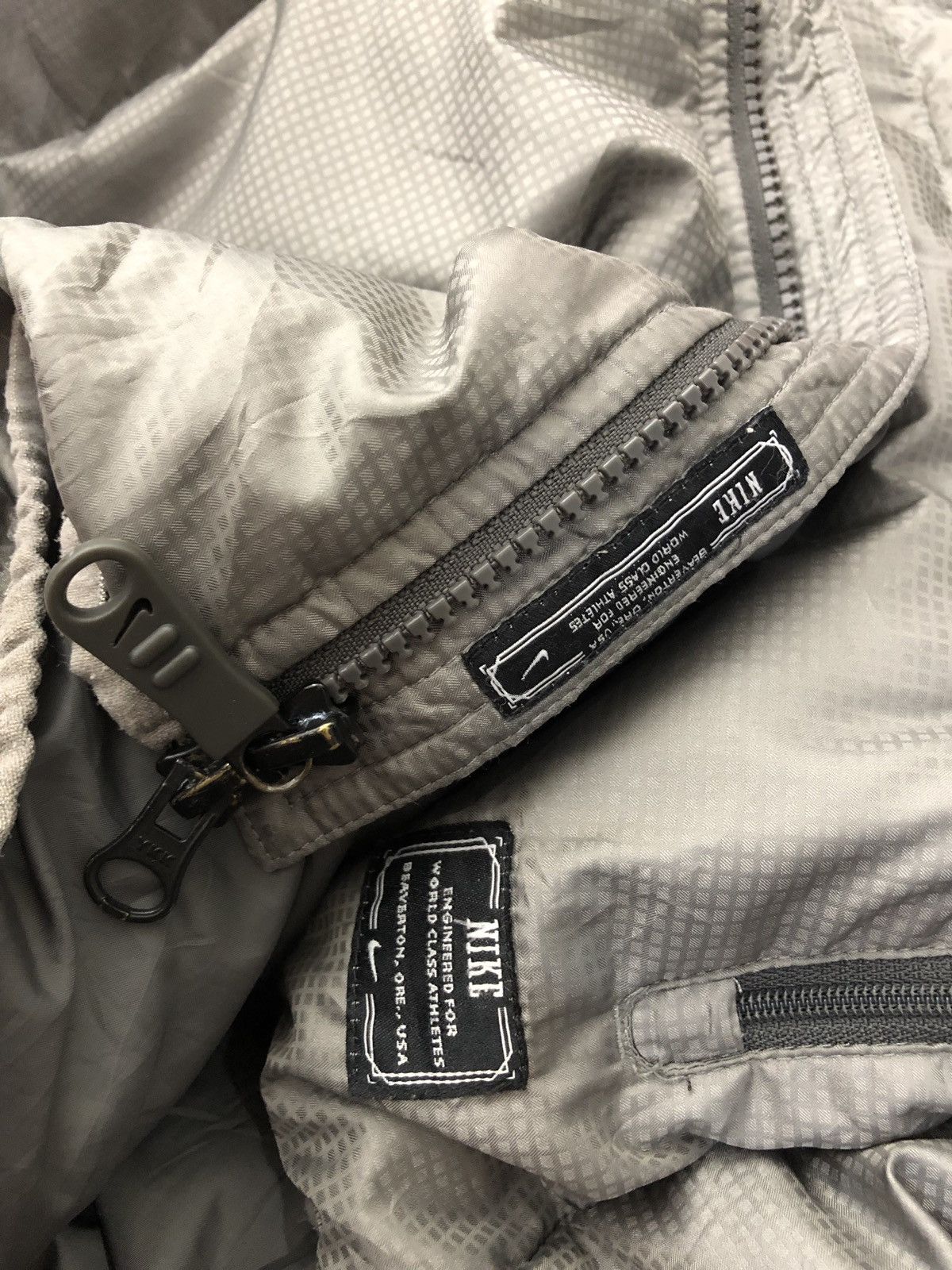 Nike Streetwear Vintage NIKE Engineered For World Class Athletes Puffer jacket Grailed