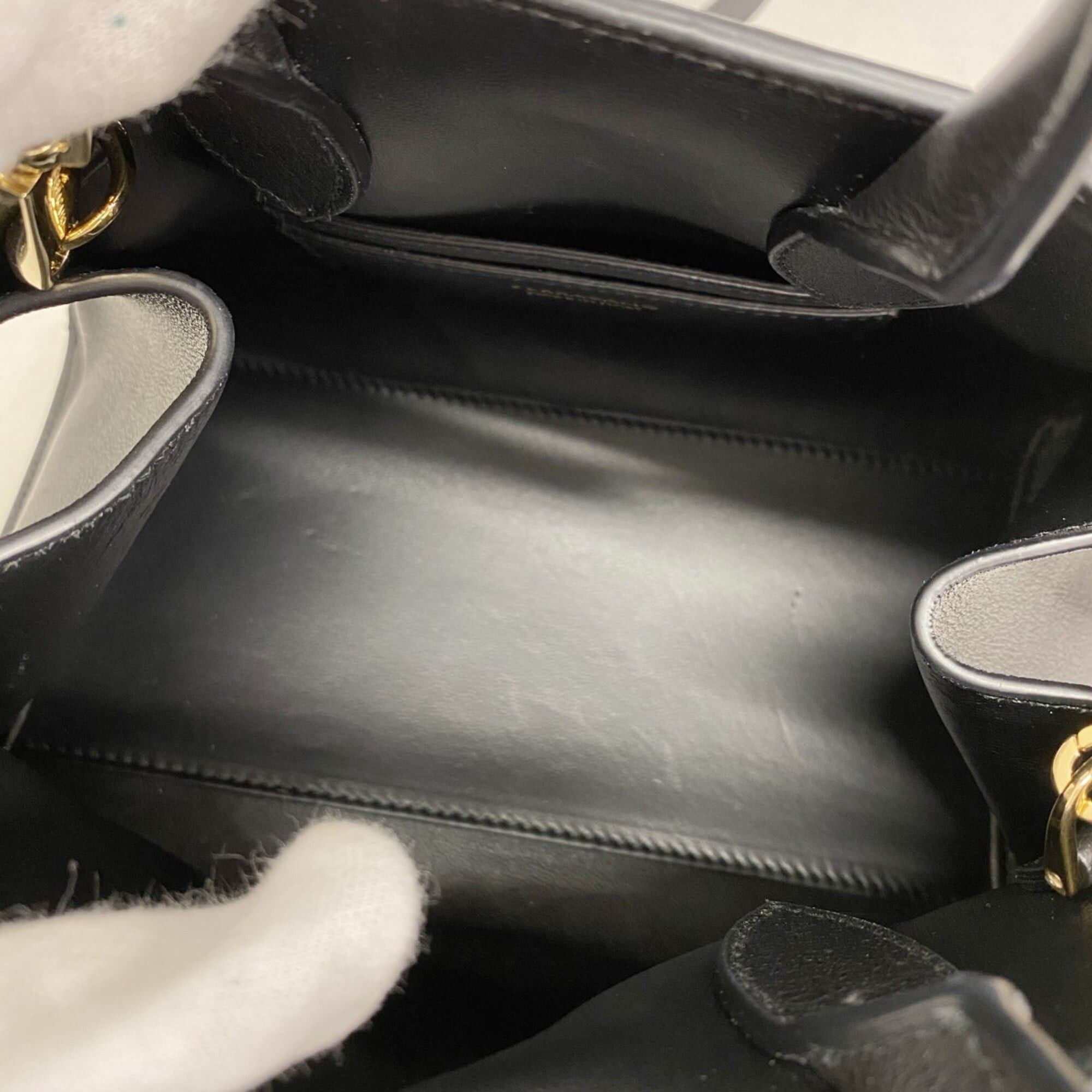 Salvatore Ferragamo Salvatore Ferragamo Gancini Hug Mini 21 Leather Handbag, Black, 2-way Bag for Women Size ONE SIZE - 4 Thumbnail